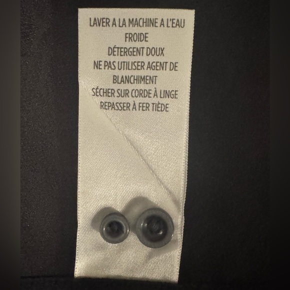 Robert Graham - Picture 3 of 6